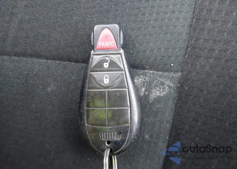 2011 Dodge Grand Caravan Express z USA, uszkodzony, nr VIN 2D4RN4DG3BR795886